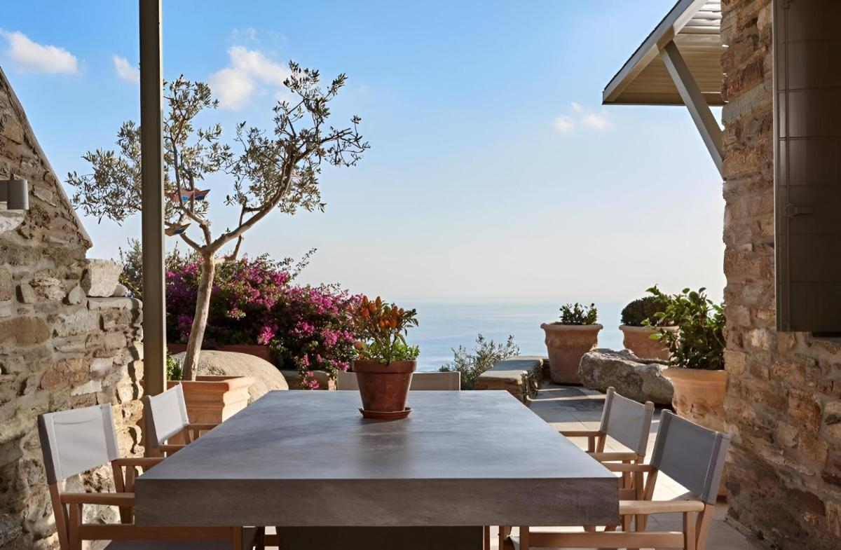 Aeolis Tinos Suites