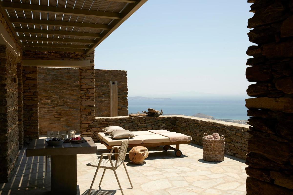 Aeolis Tinos Suites