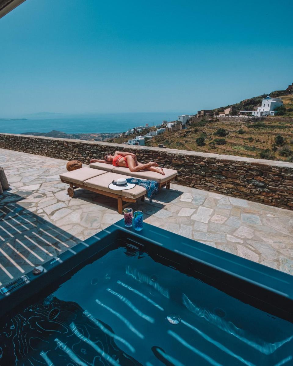 Aeolis Tinos Suites