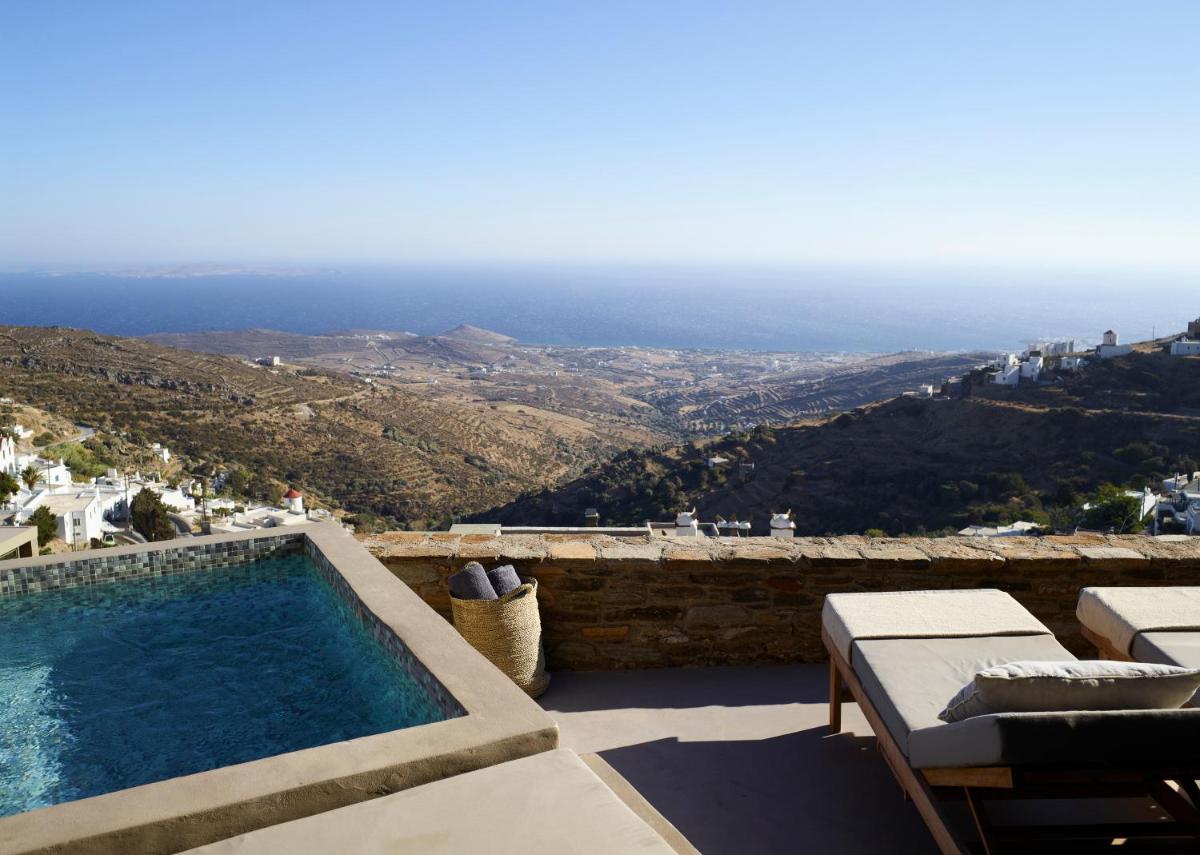 Aeolis Tinos Suites