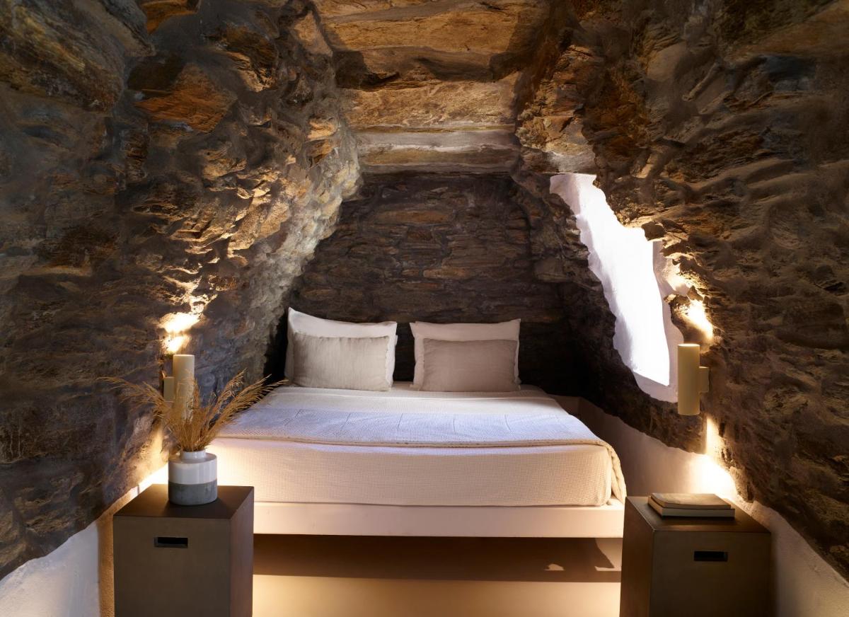 Aeolis Tinos Suites