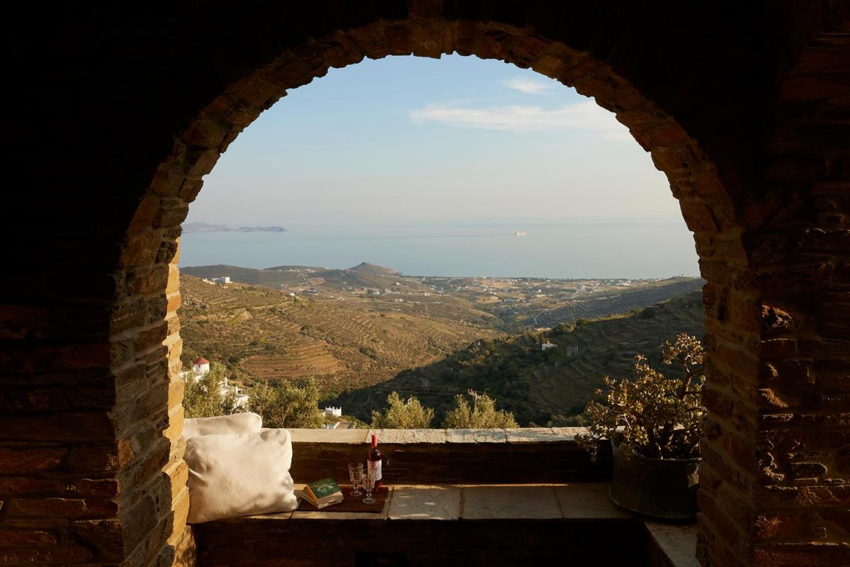 Aeolis Tinos Suites