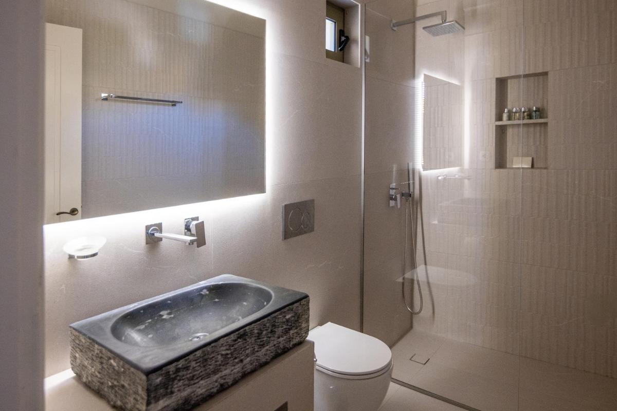 Aeolis Tinos Suites