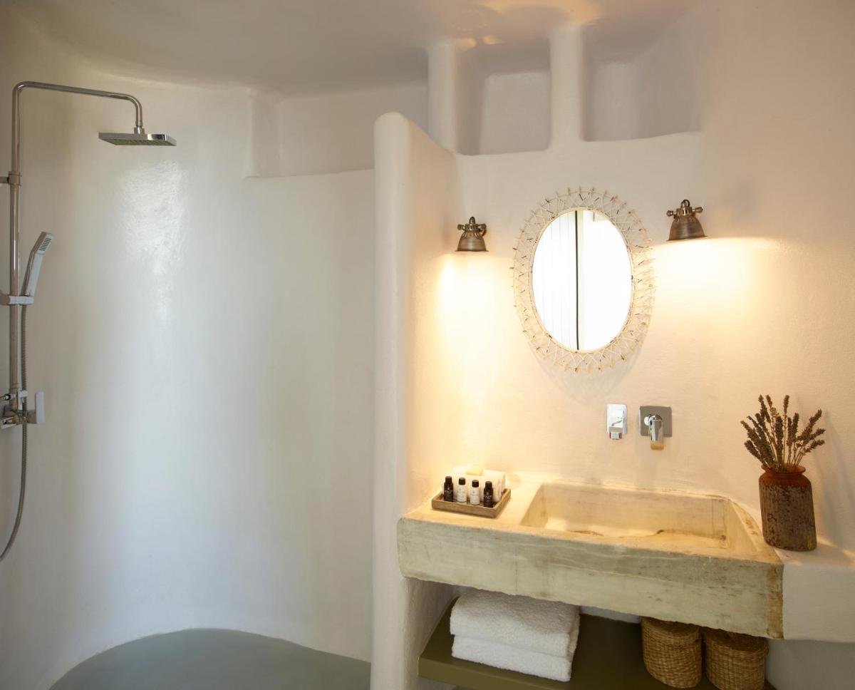 Aeolis Tinos Suites