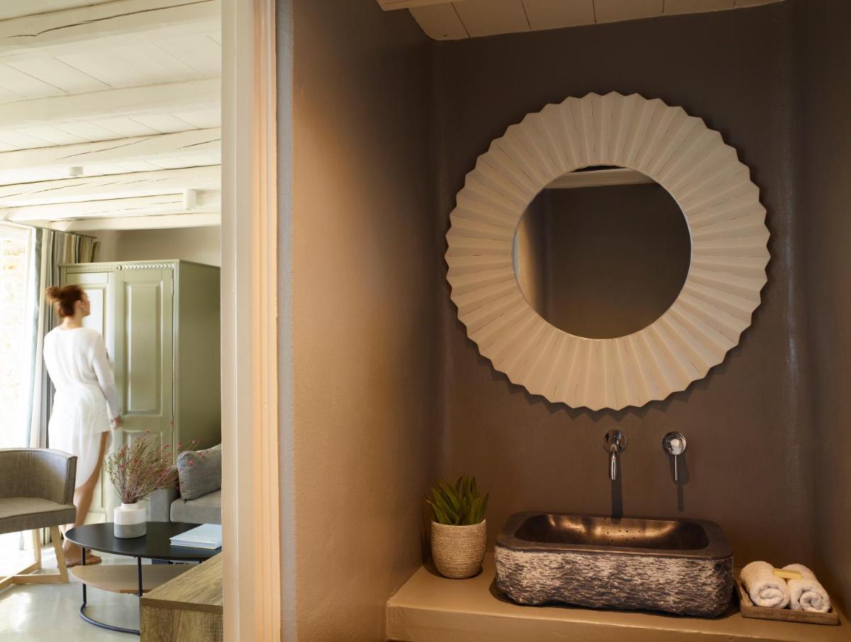 Aeolis Tinos Suites