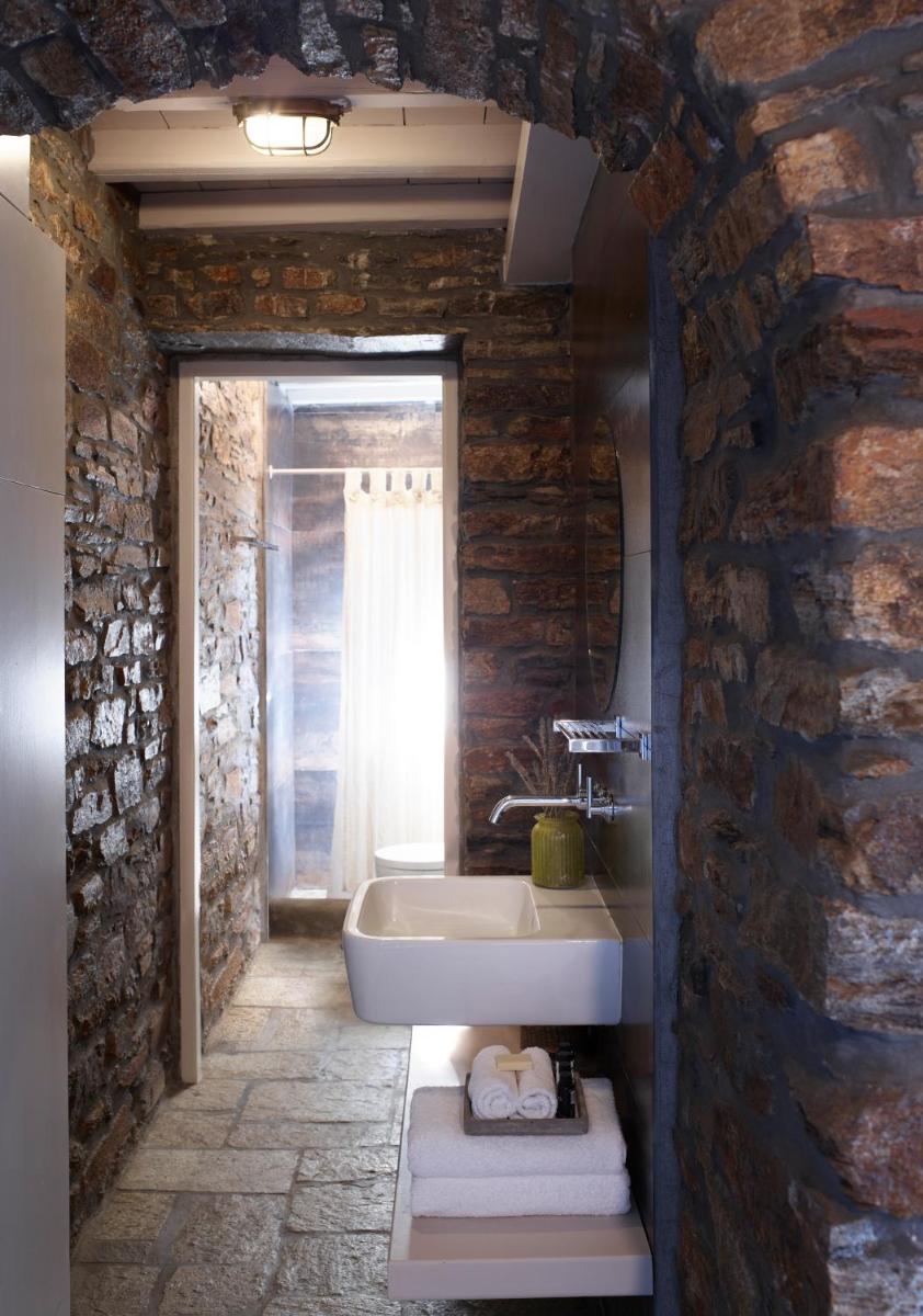 Aeolis Tinos Suites
