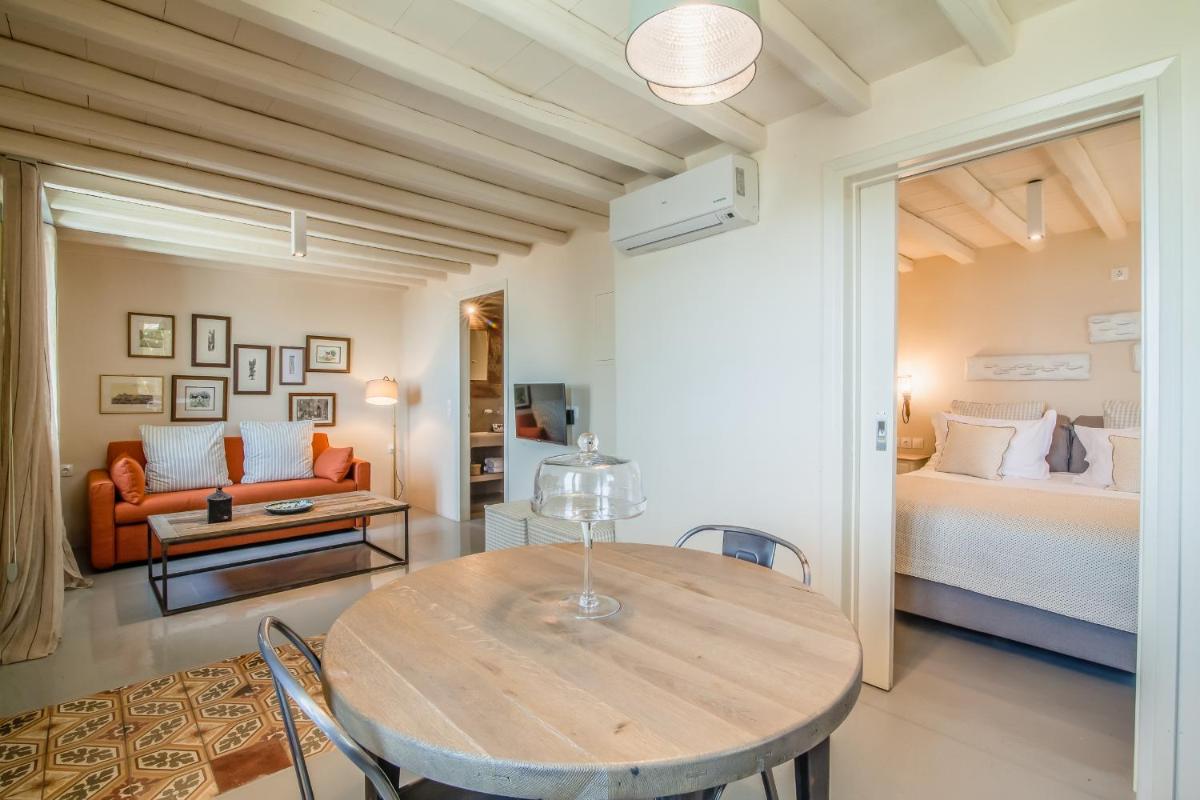 Aeolis Tinos Suites