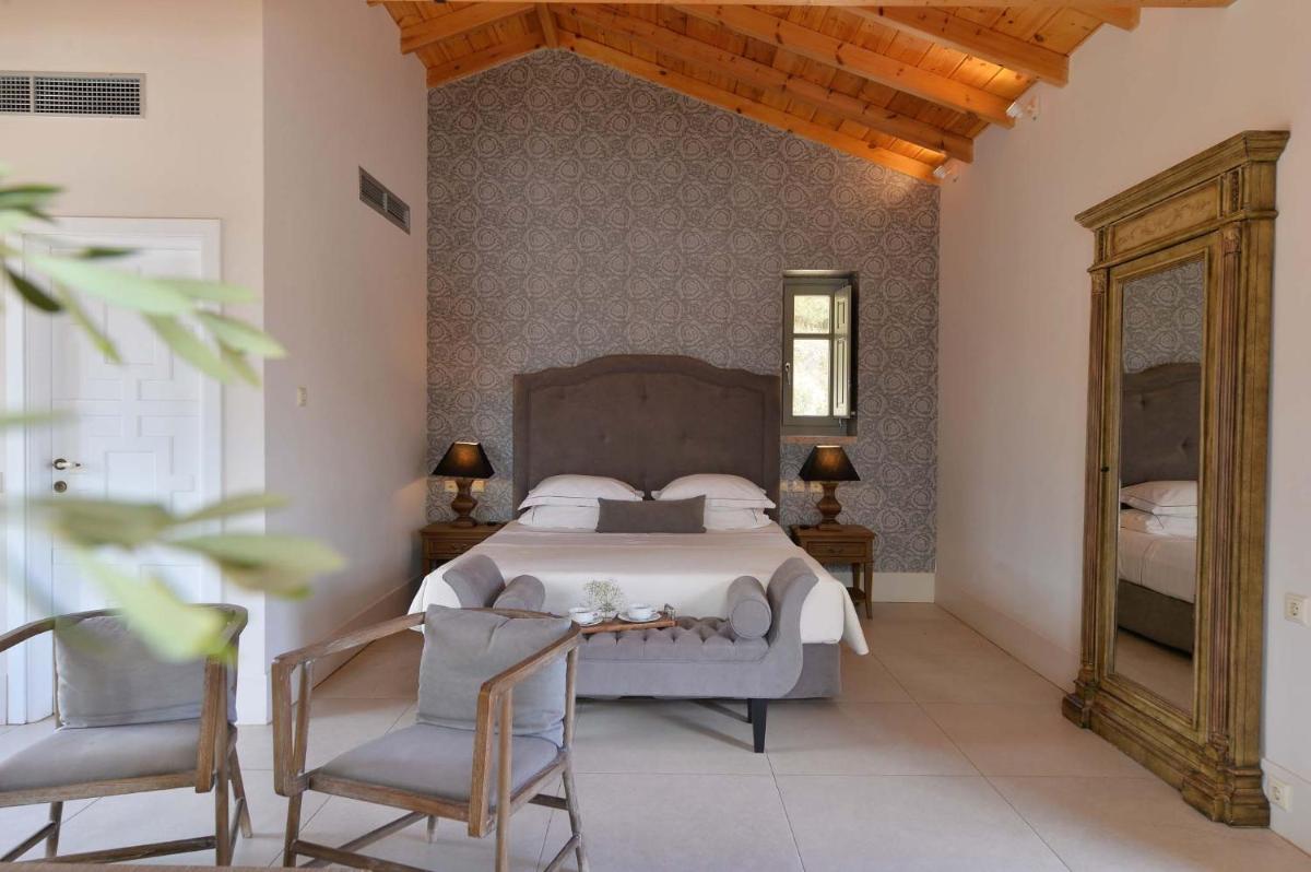 Akrolithi Boutique Hotel & Suites