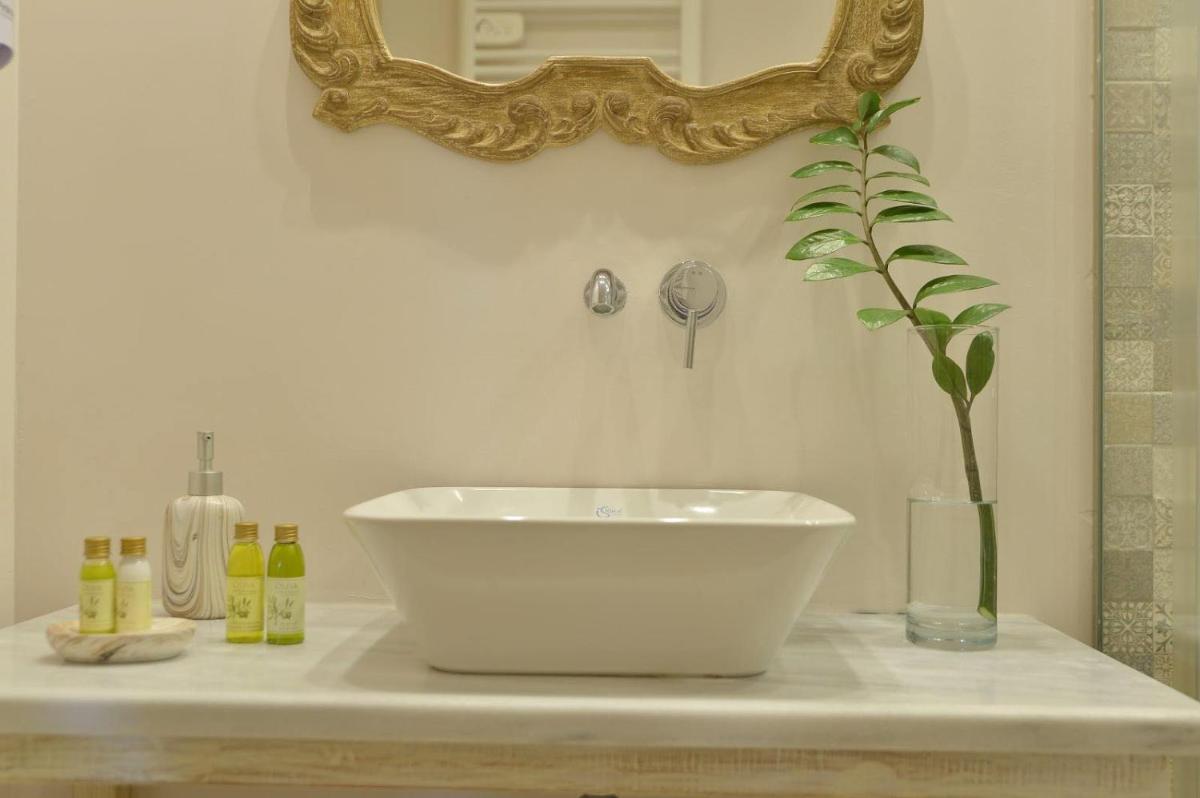 Akrolithi Boutique Hotel & Suites