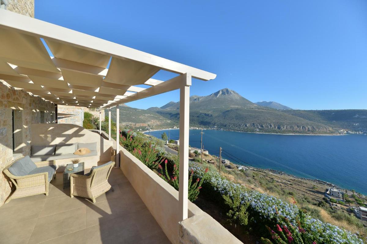 Akrolithi Boutique Hotel & Suites