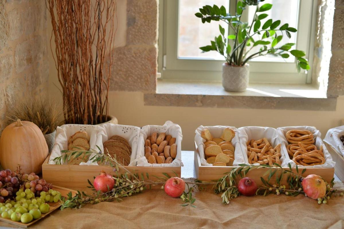 Akrolithi Boutique Hotel & Suites