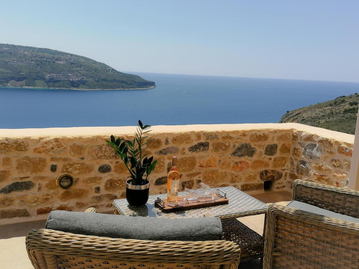 Akrolithi Boutique Hotel & Suites