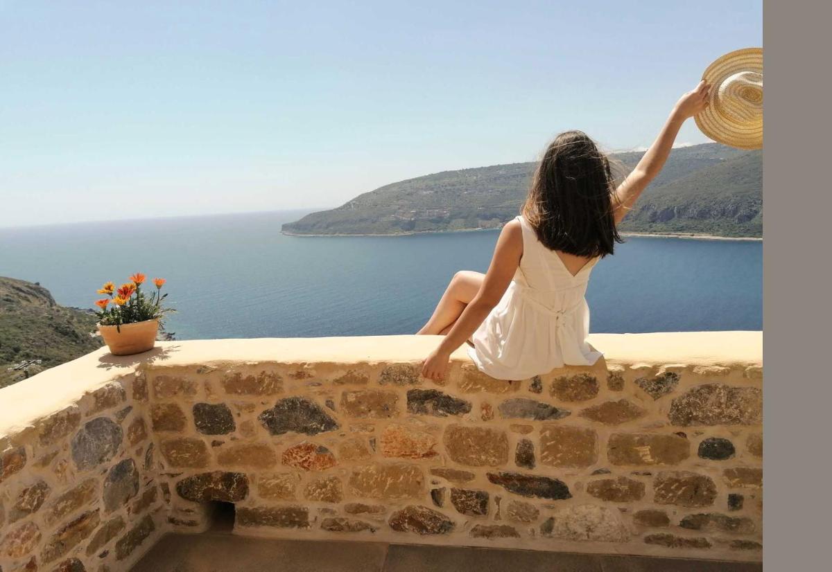 Akrolithi Boutique Hotel & Suites