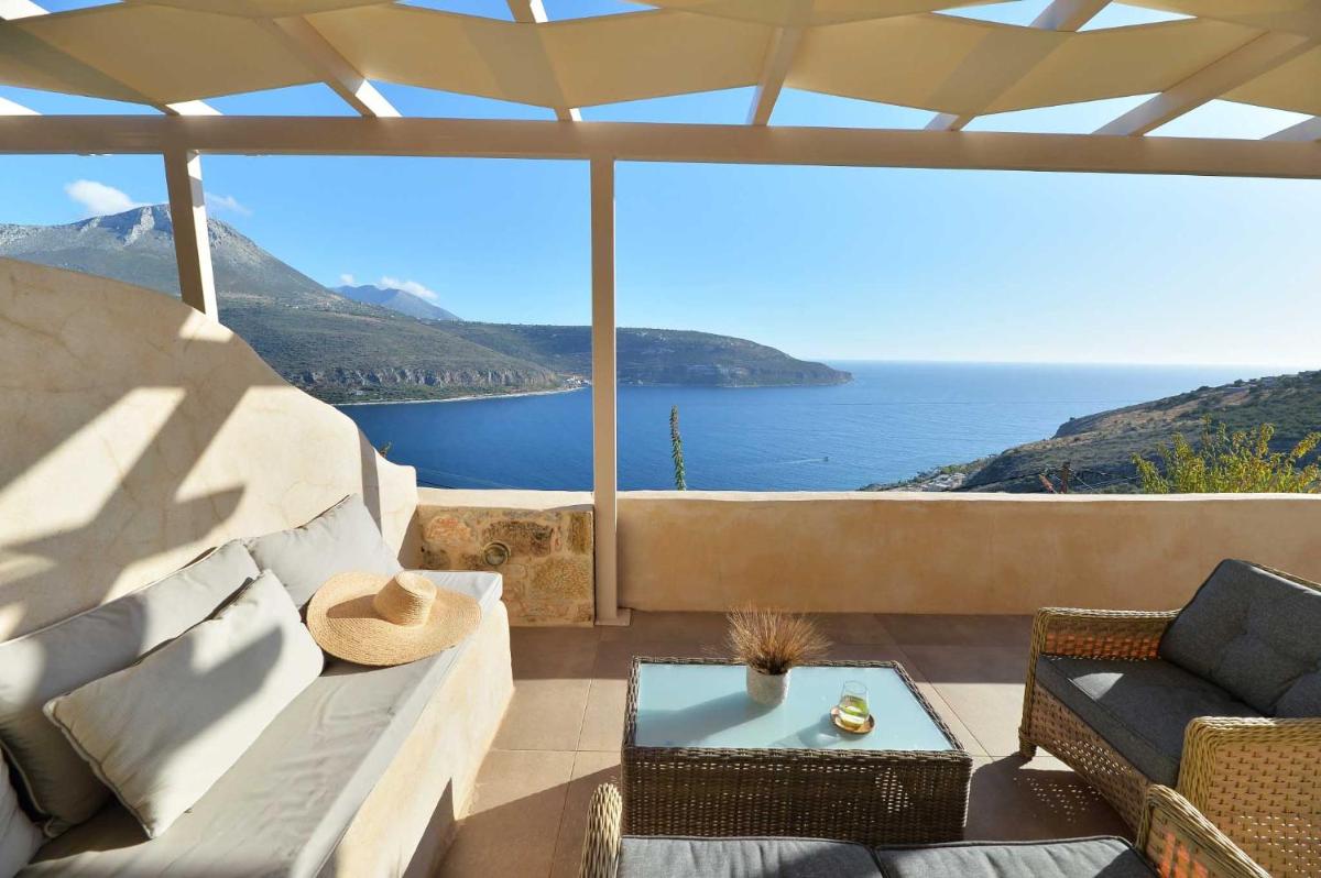 Akrolithi Boutique Hotel & Suites