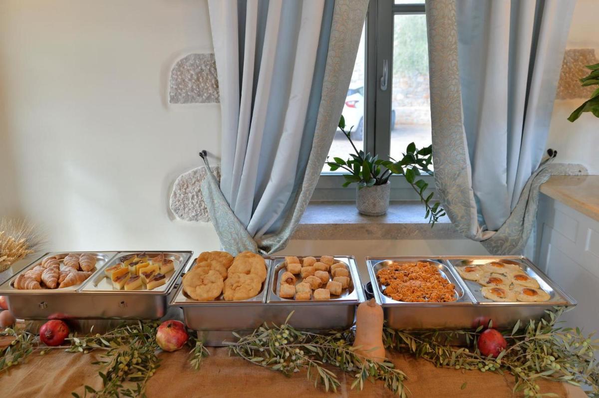 Akrolithi Boutique Hotel & Suites