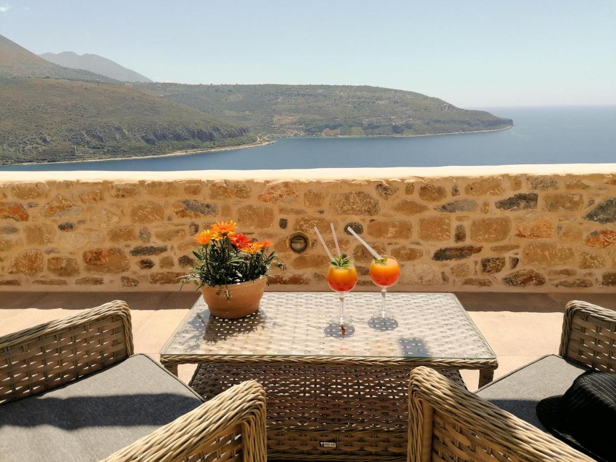 Akrolithi Boutique Hotel & Suites