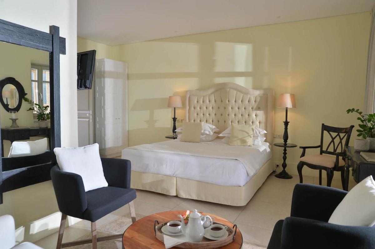 Akrolithi Boutique Hotel & Suites