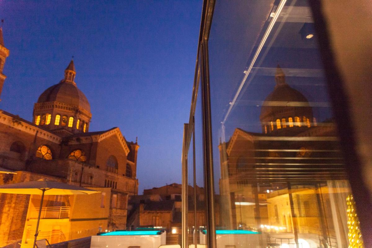 Alba Palace Hotel