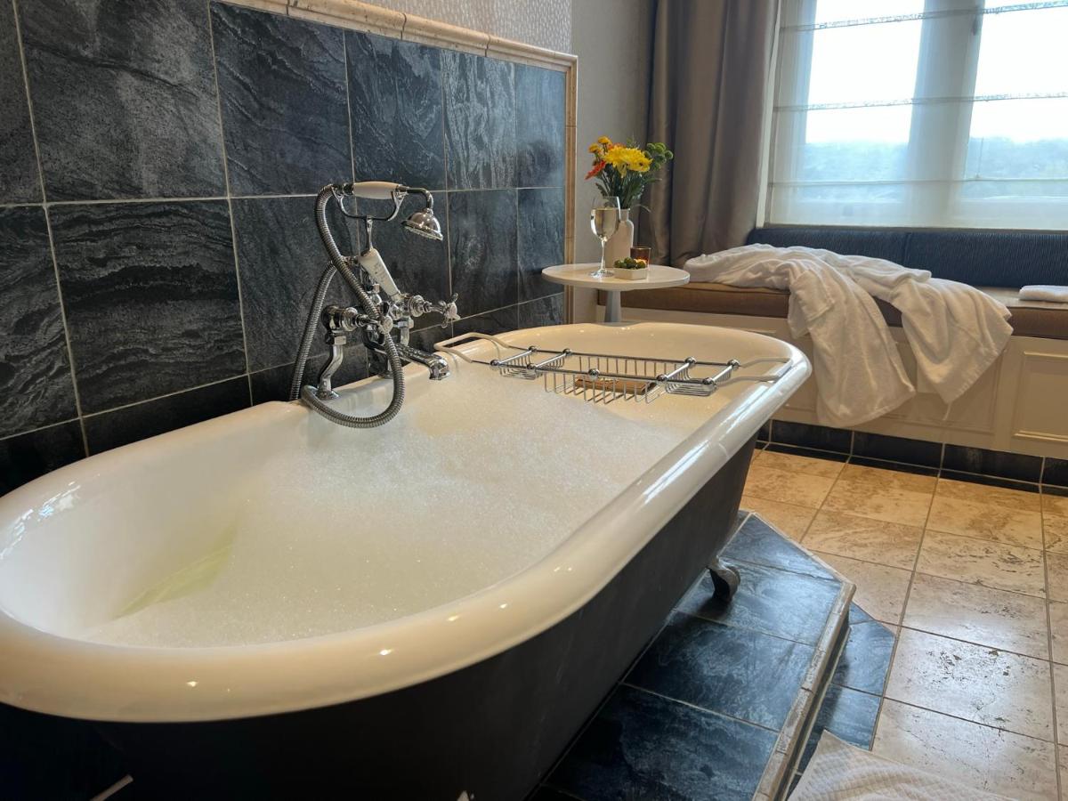 Alexander House Hotel & Utopia Spa