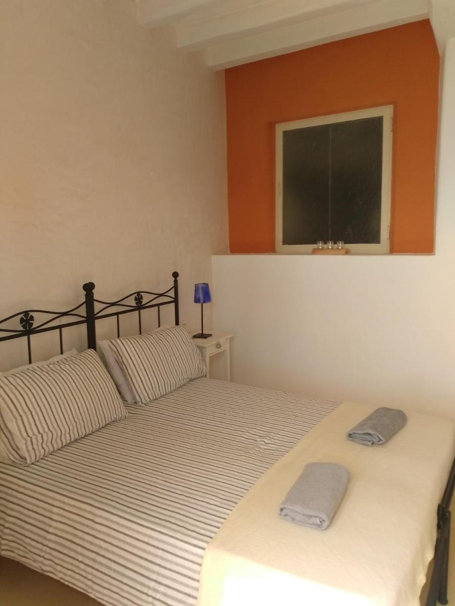 Alicudi Giardino dei Carrubi- al gradino 365