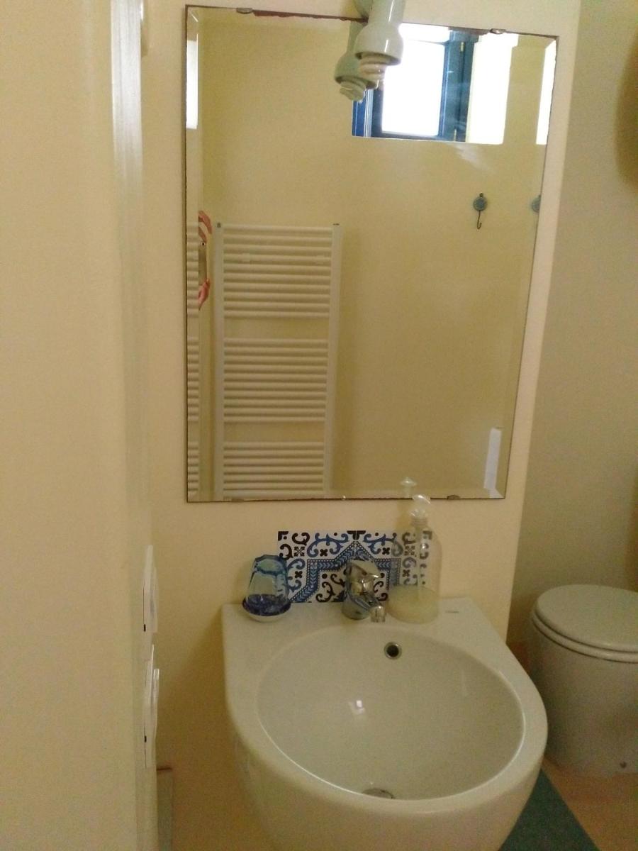 Alicudi Giardino dei Carrubi- al gradino 365