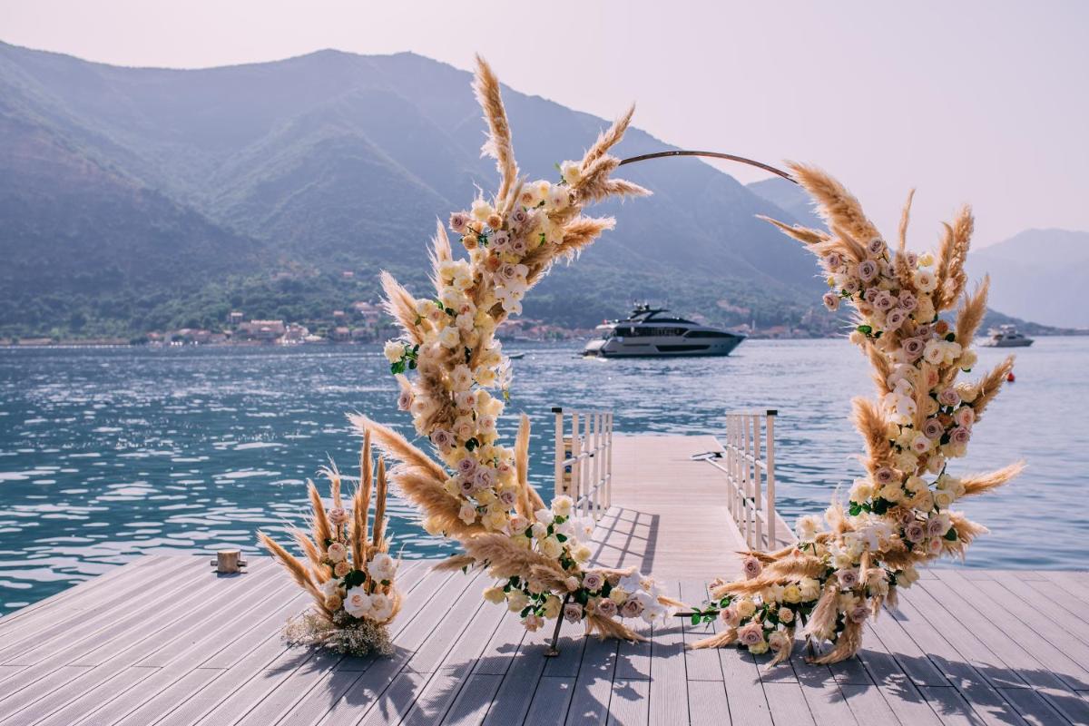 HUMA Kotor Bay Hotel and Villas