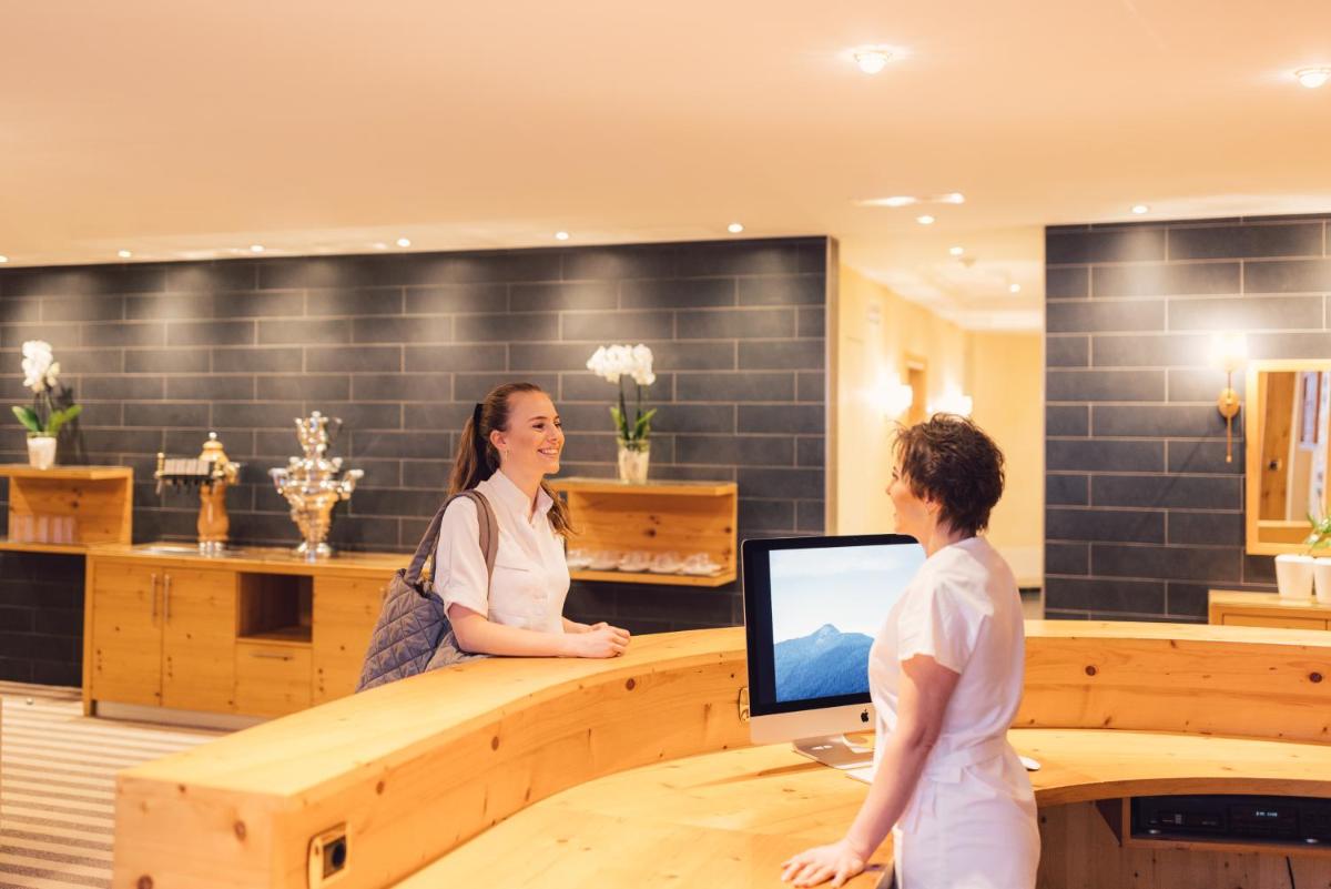 Alpenpalace Luxury Hideaway & Spa Retreat