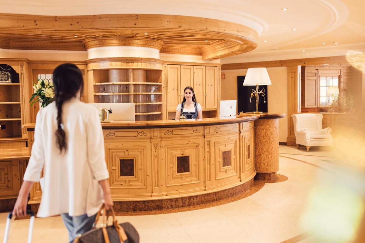 Alpenpalace Luxury Hideaway & Spa Retreat