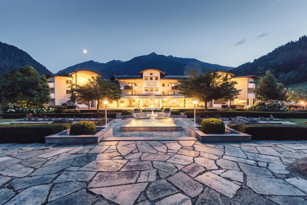 Alpenpalace Luxury Hideaway & Spa Retreat