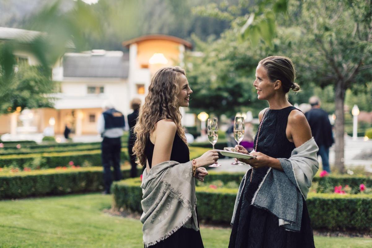 Alpenpalace Luxury Hideaway & Spa Retreat