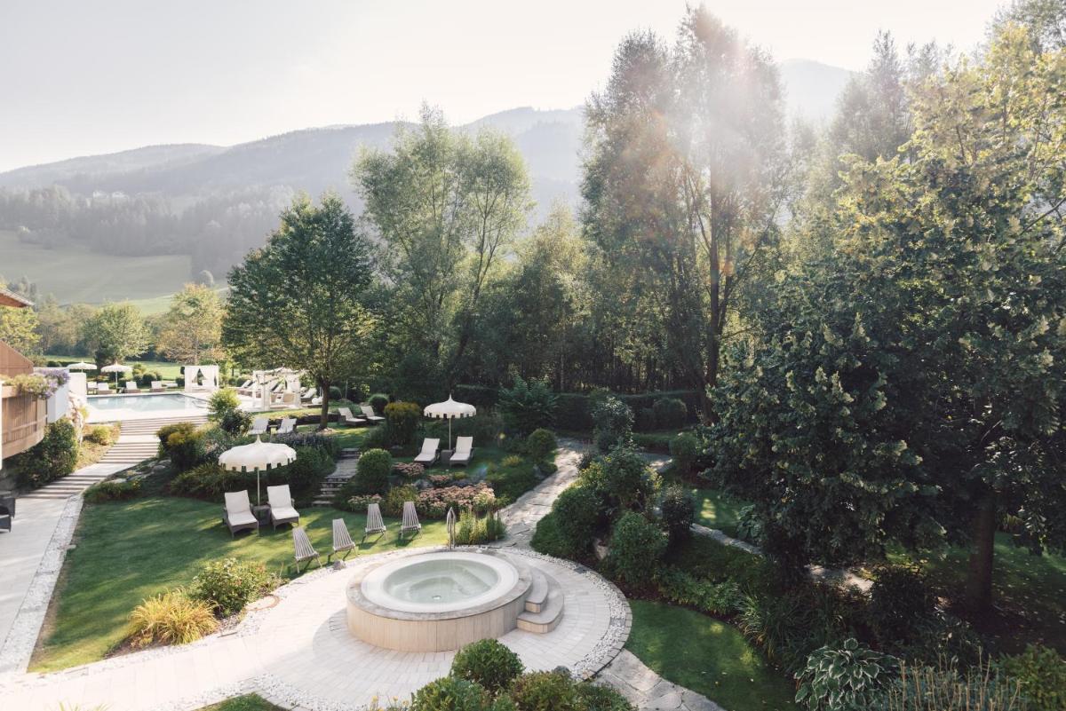 Alpenpalace Luxury Hideaway & Spa Retreat