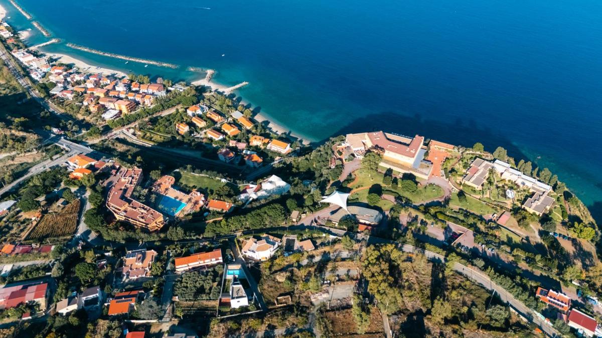 Altafiumara Resort & Spa