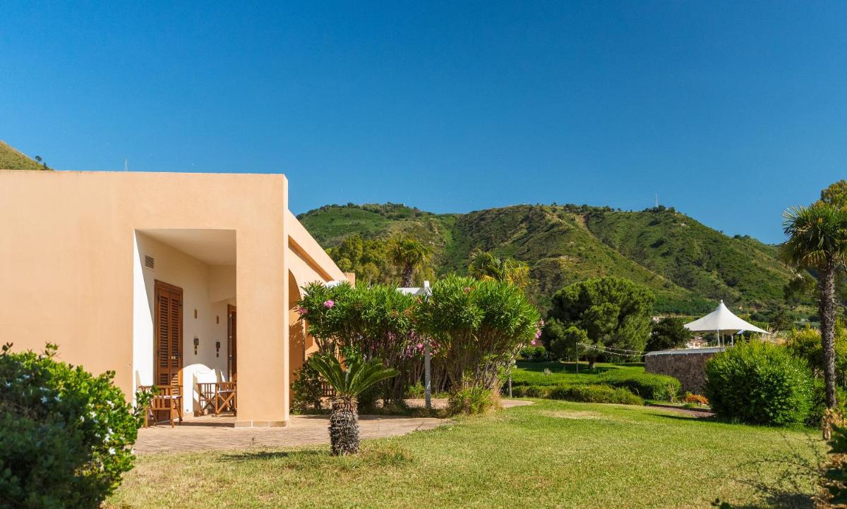 Altafiumara Resort & Spa