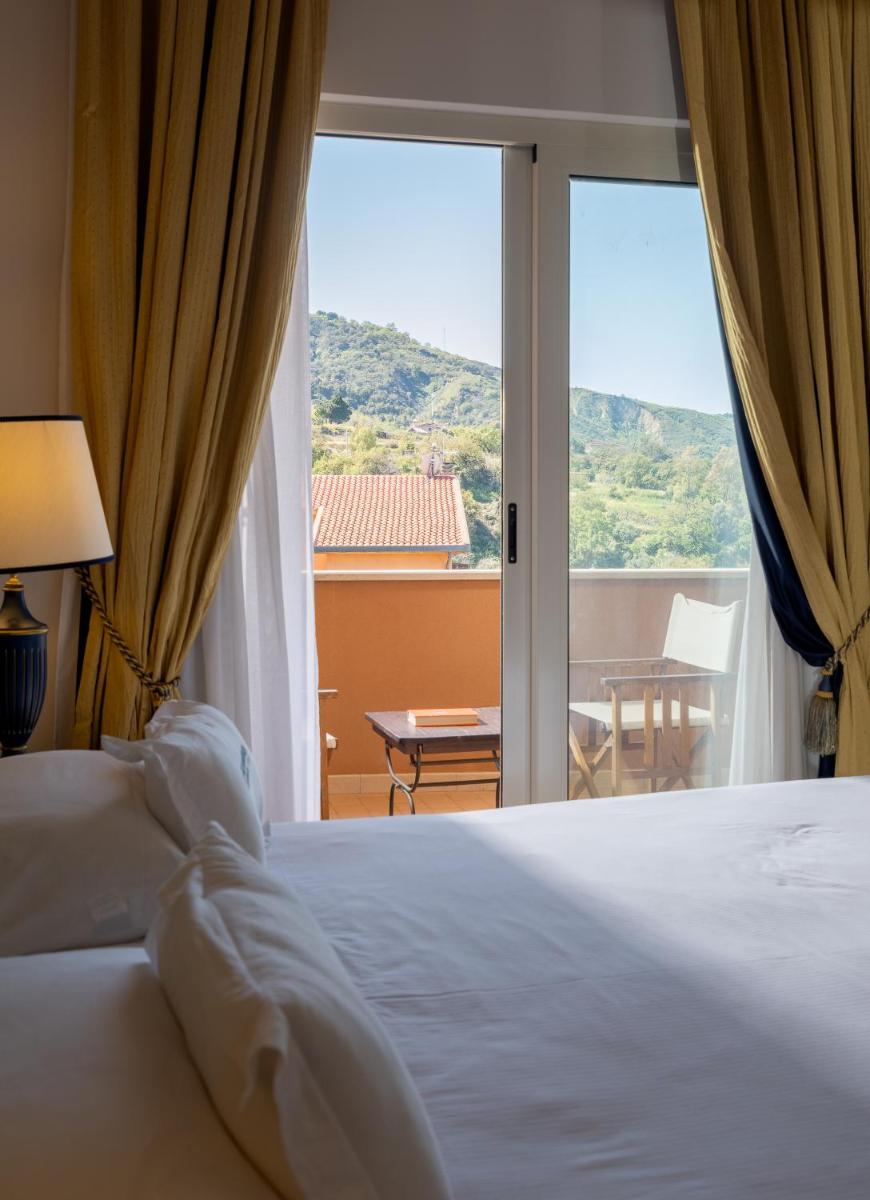 Altafiumara Resort & Spa