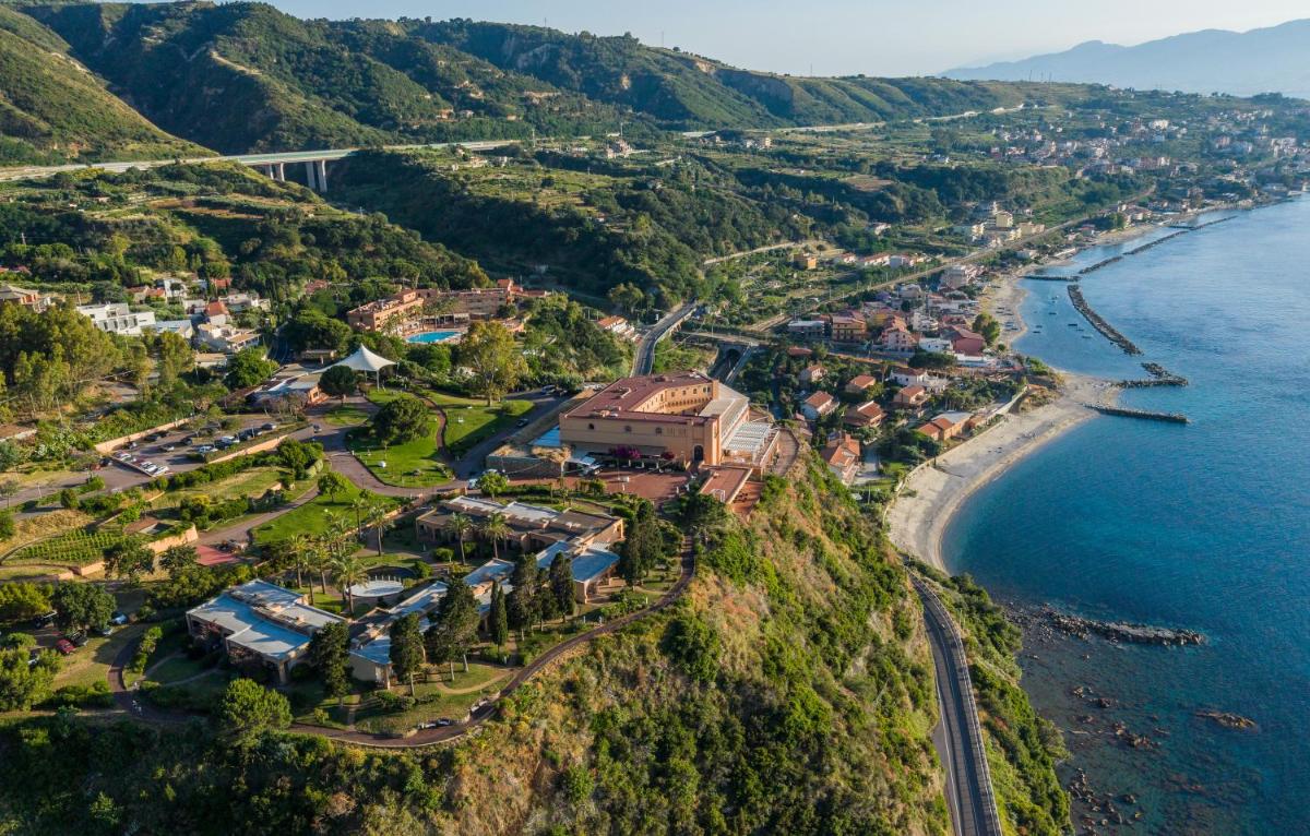 Altafiumara Resort & Spa