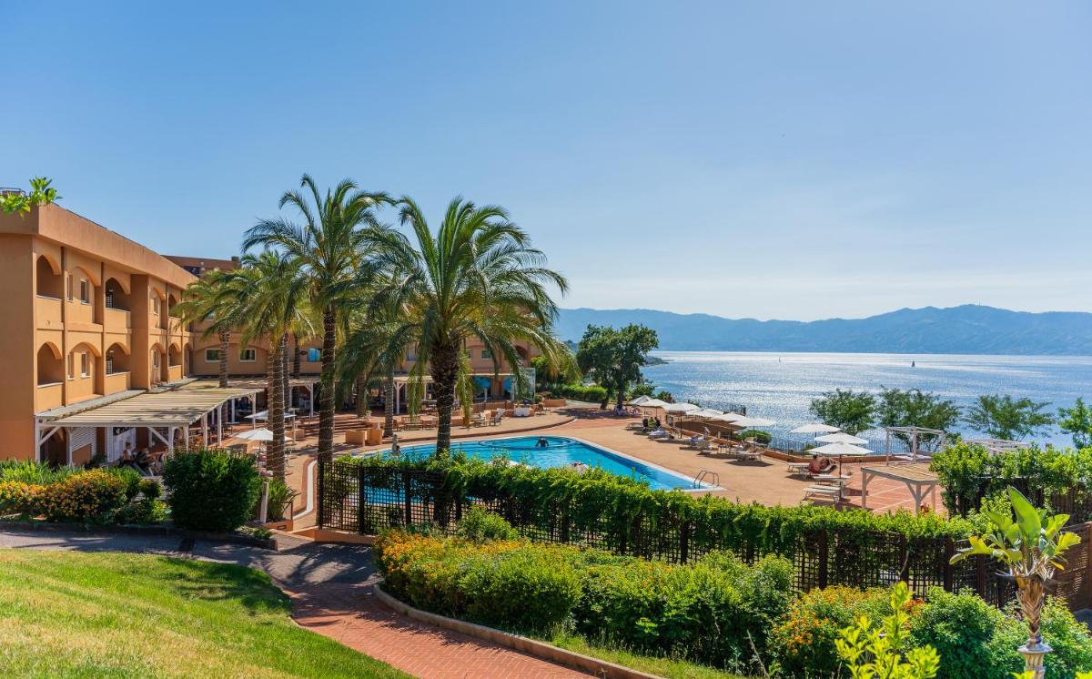 Altafiumara Resort & Spa