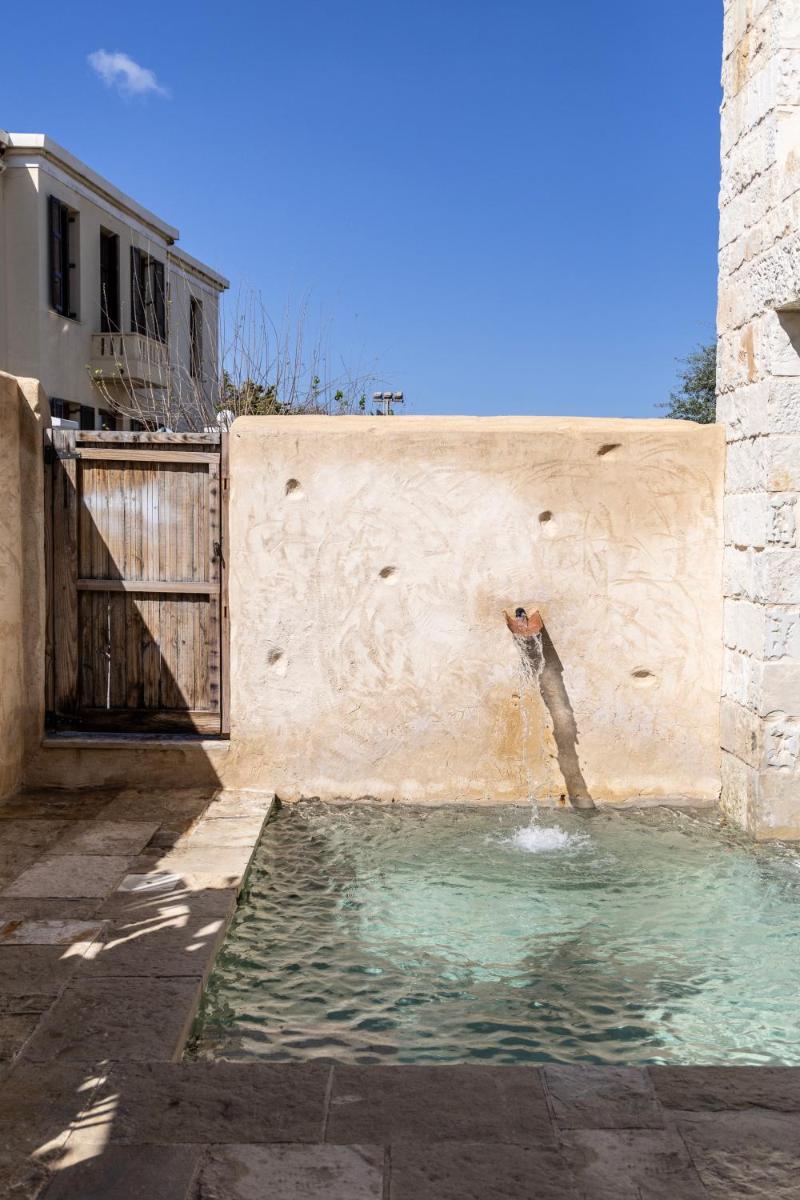 Amalen Suites Adults Only