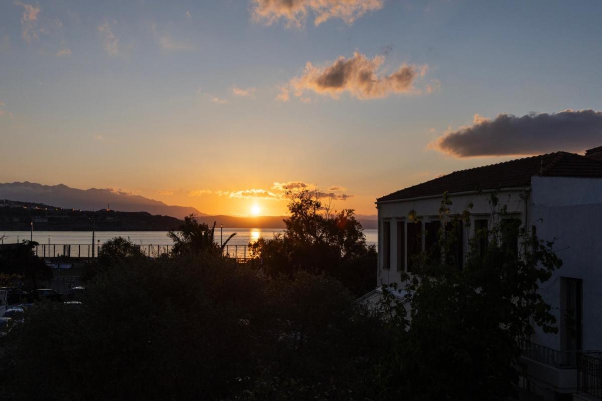 Amalen Suites Adults Only