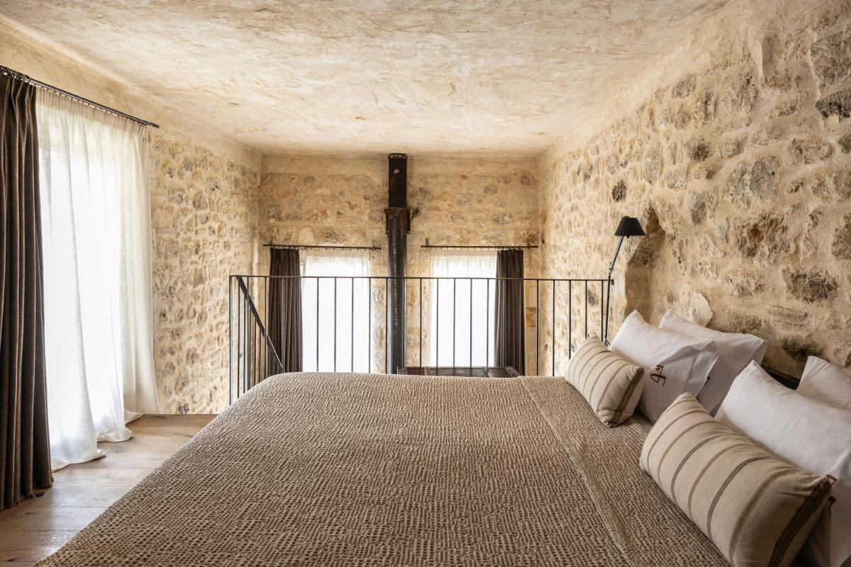 Amalen Suites Adults Only