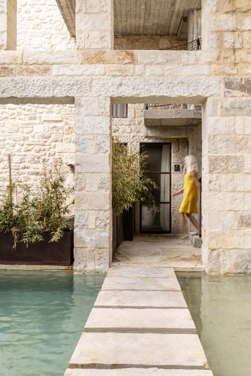 Amalen Suites Adults Only