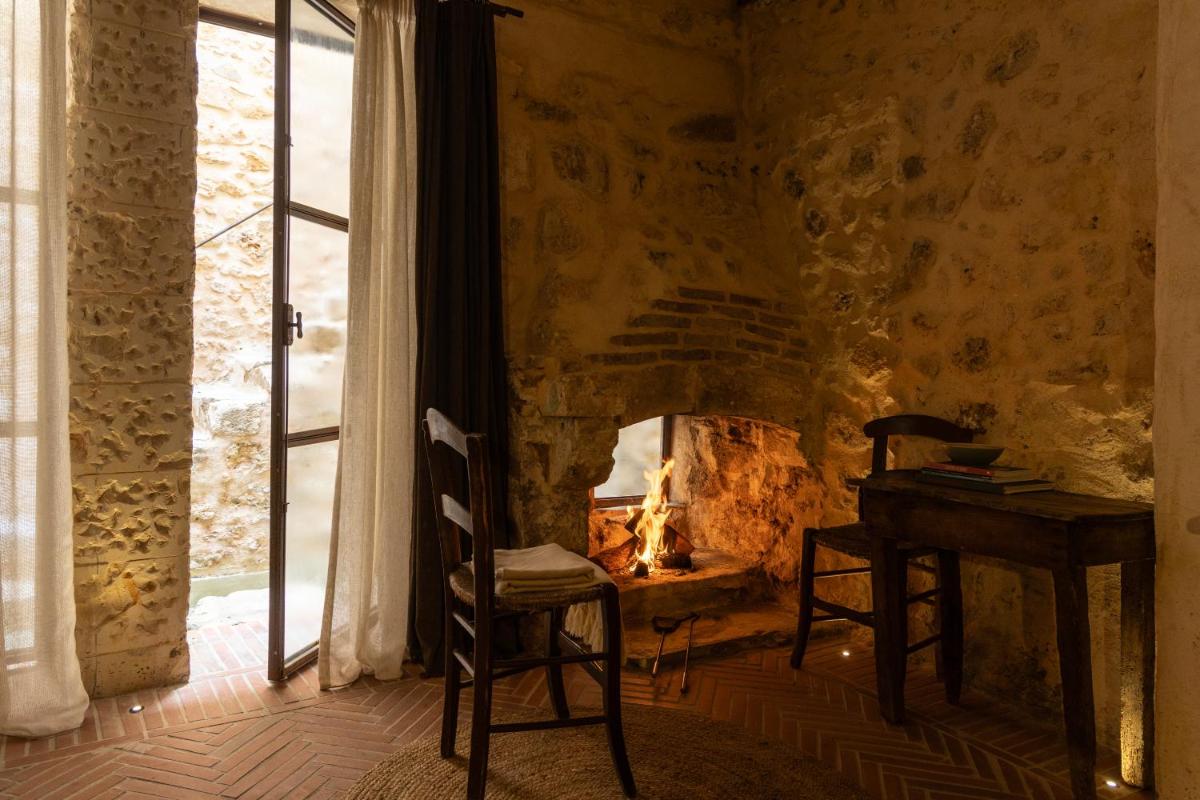 Amalen Suites Adults Only