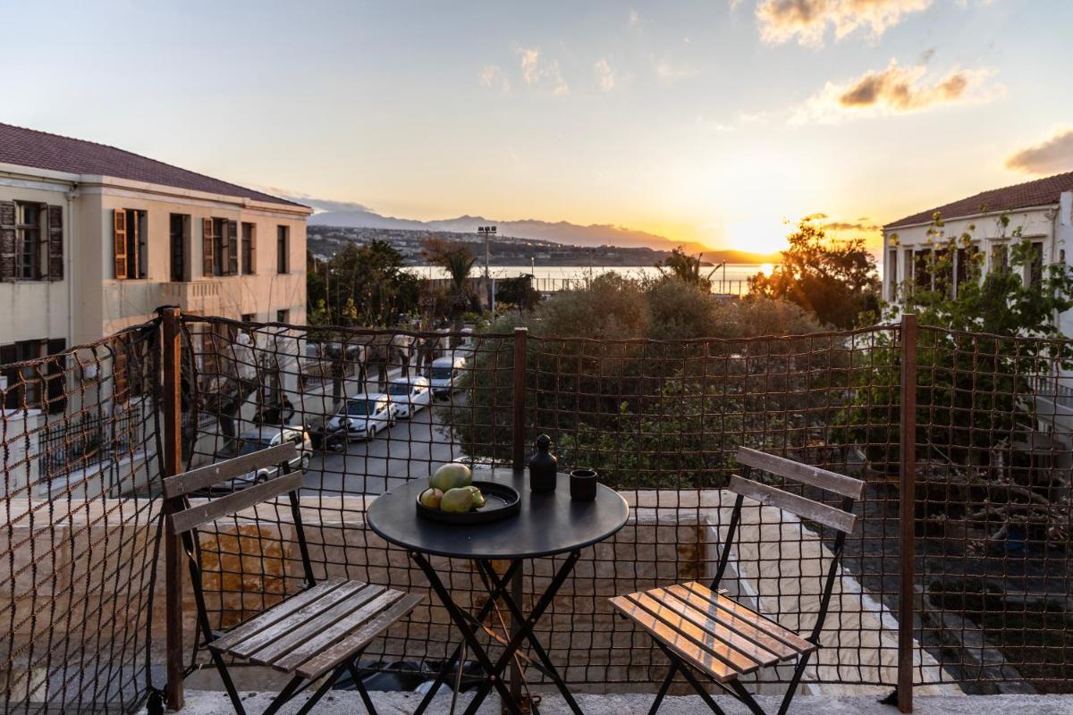 Amalen Suites Adults Only