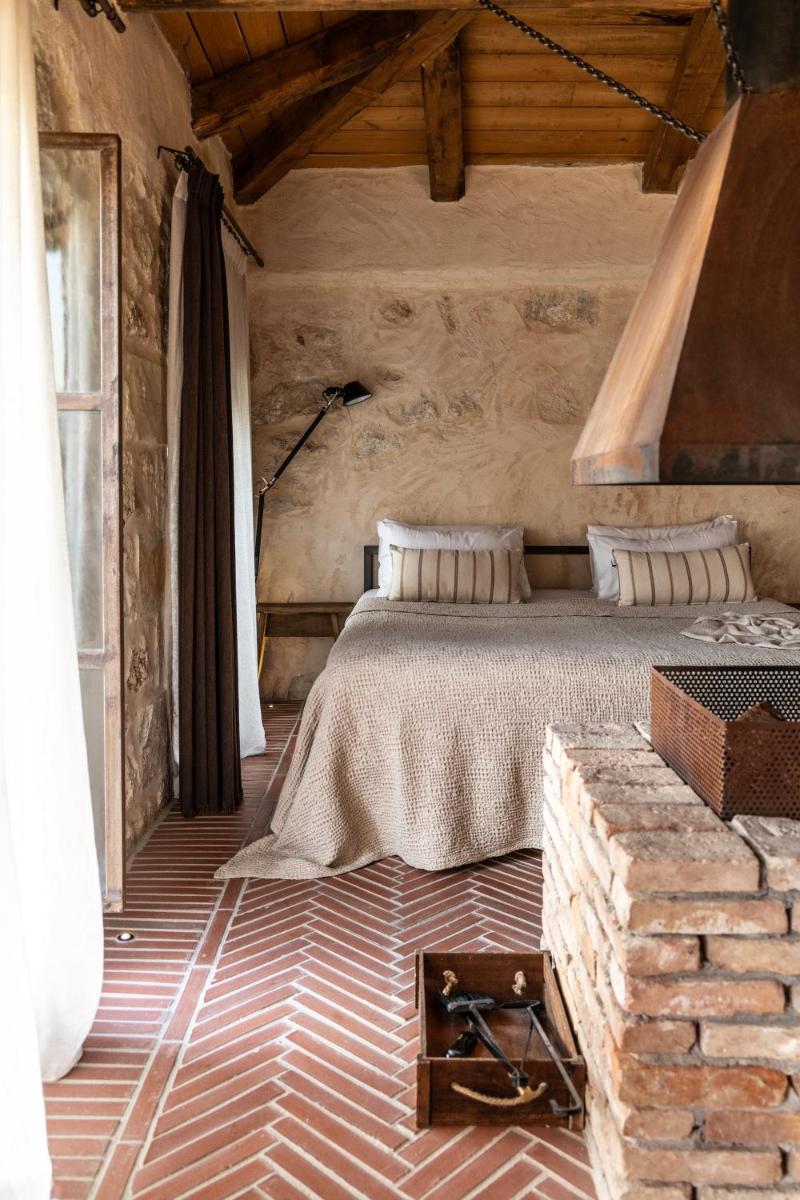 Amalen Suites Adults Only