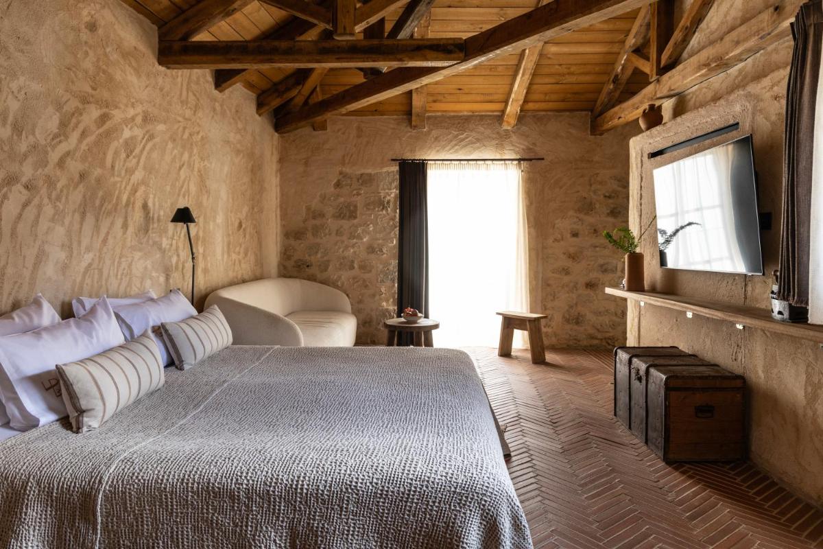 Amalen Suites Adults Only