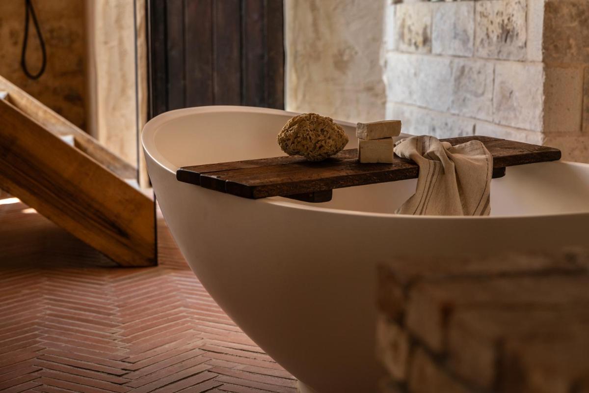 Amalen Suites Adults Only