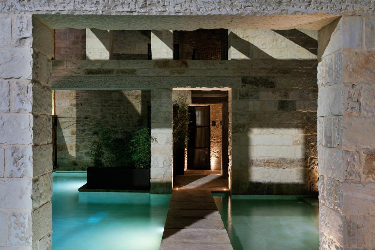 Amalen Suites Adults Only