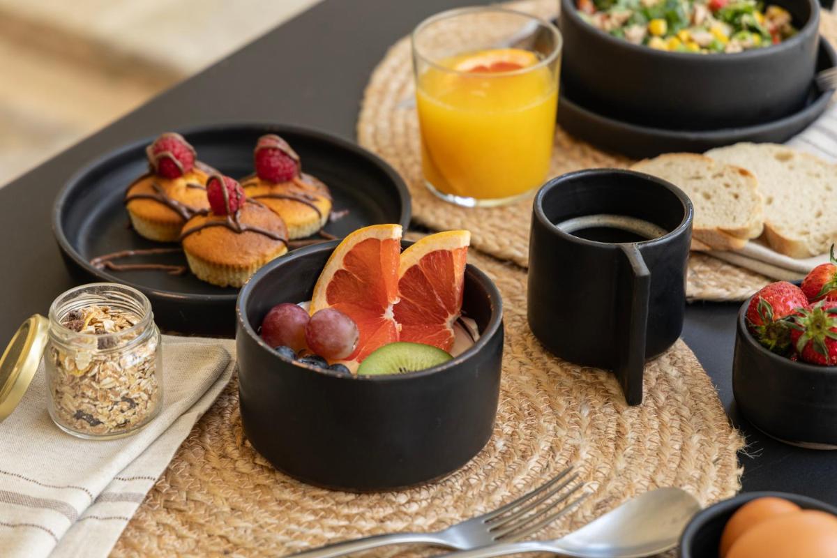 Amalen Suites Adults Only