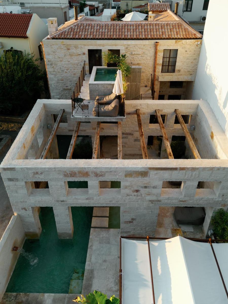 Amalen Suites Adults Only