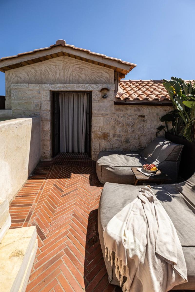 Amalen Suites Adults Only