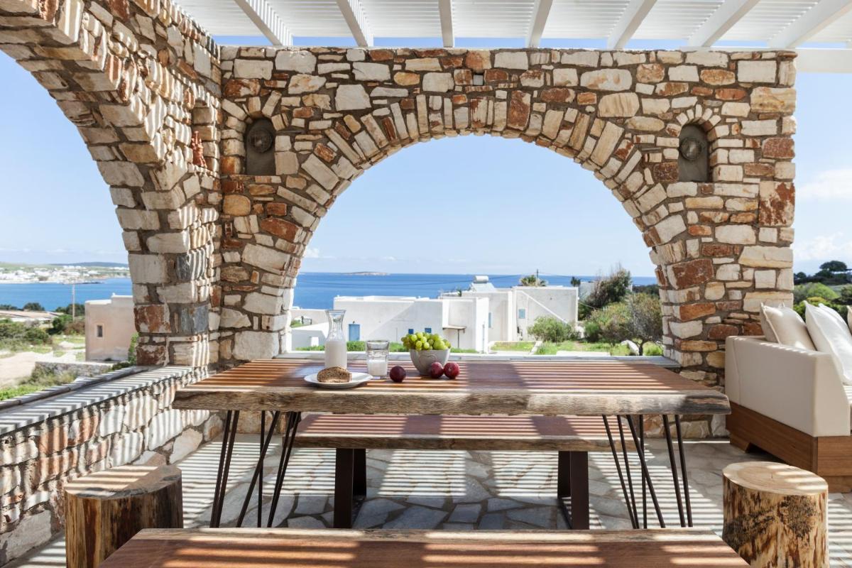 Amalgam Homes Paros